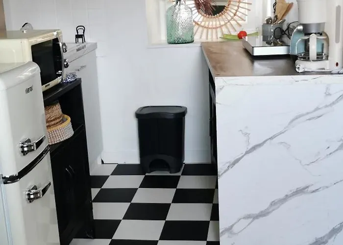 Апартаменты Chez Ariel Et Myrtille *